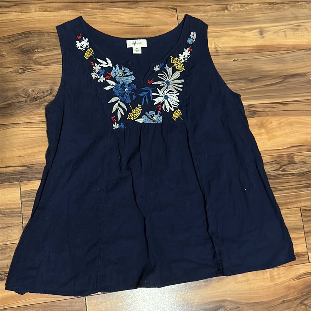 🦄 3/$15 Sleeveless Blouse